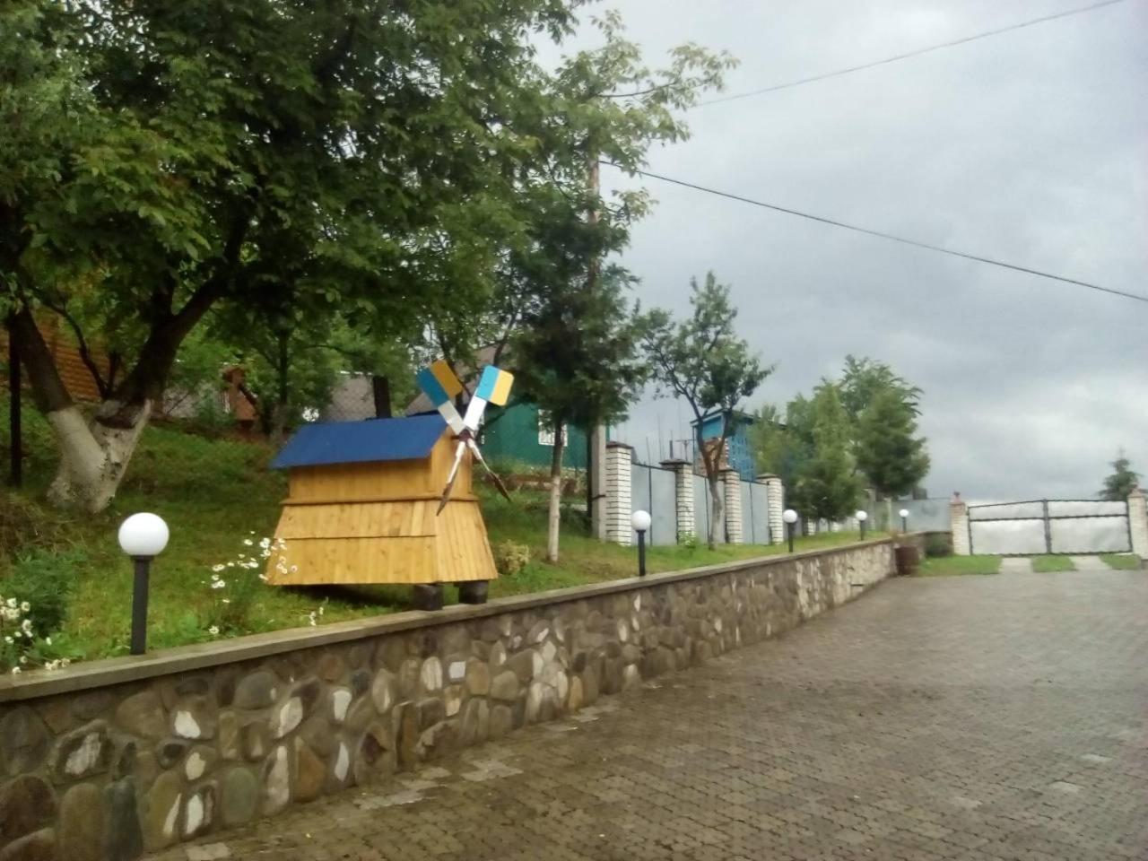 Садиба У Власія Hotel Putyla Exterior foto